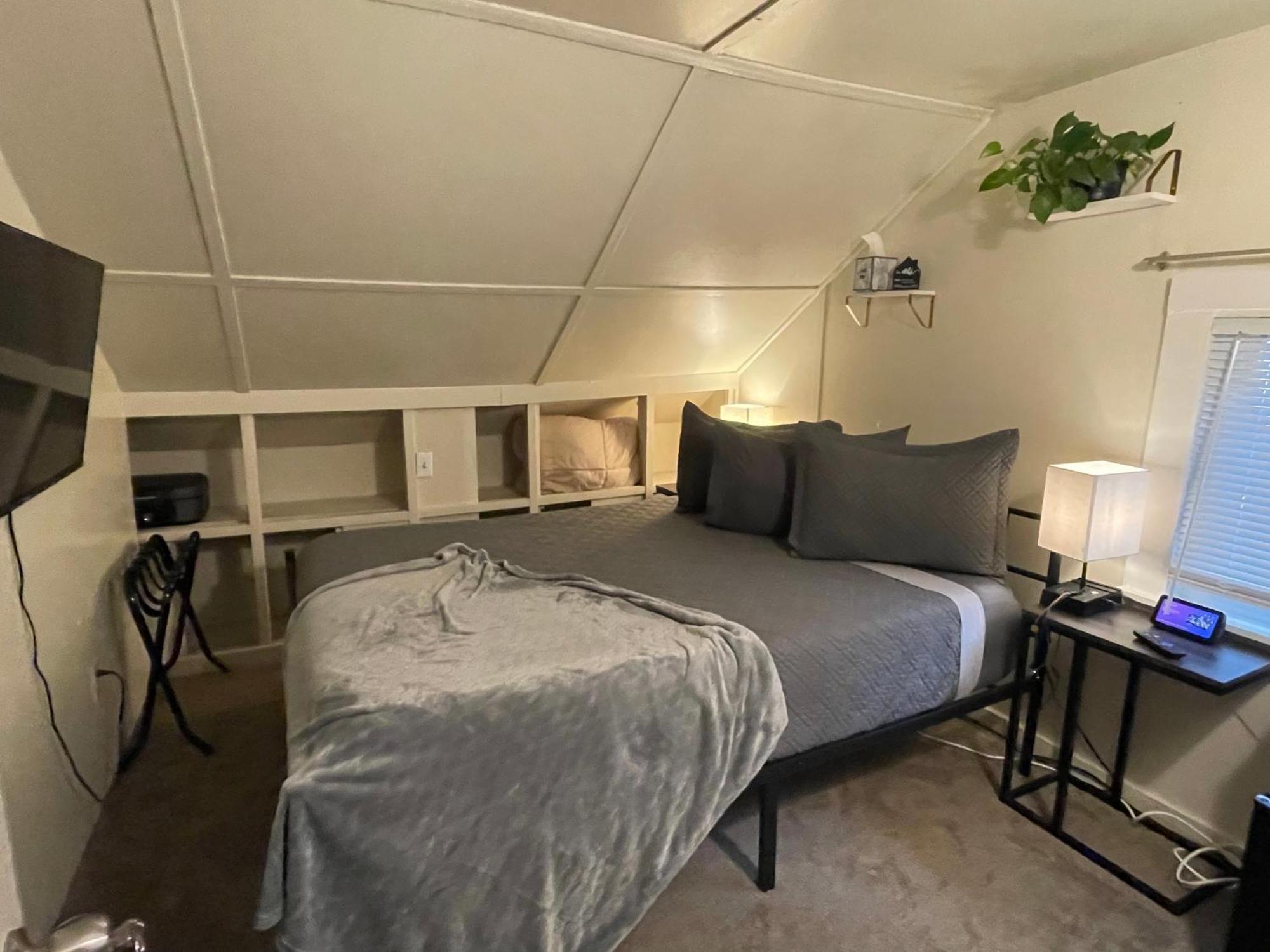 Tacoma Homestay- With Breakfast Included-Private Room Ngoại thất bức ảnh